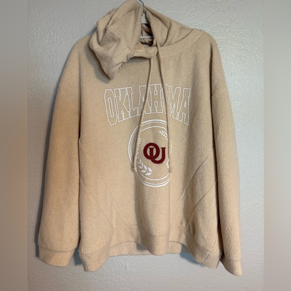 Game Day Couture Oklahoma Sooners Hoodie - Picture 1 of 4